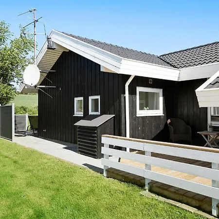 Feriehus Three-bedroom In *