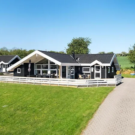 Three-bedroom In Nordborg